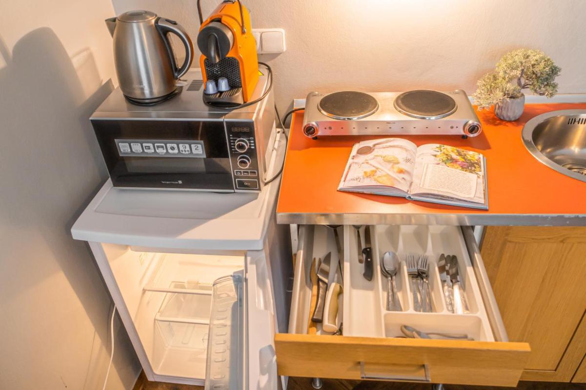 Bright Studio Close To Charles Bridge And Prague Castle Apartment Bagian luar foto
