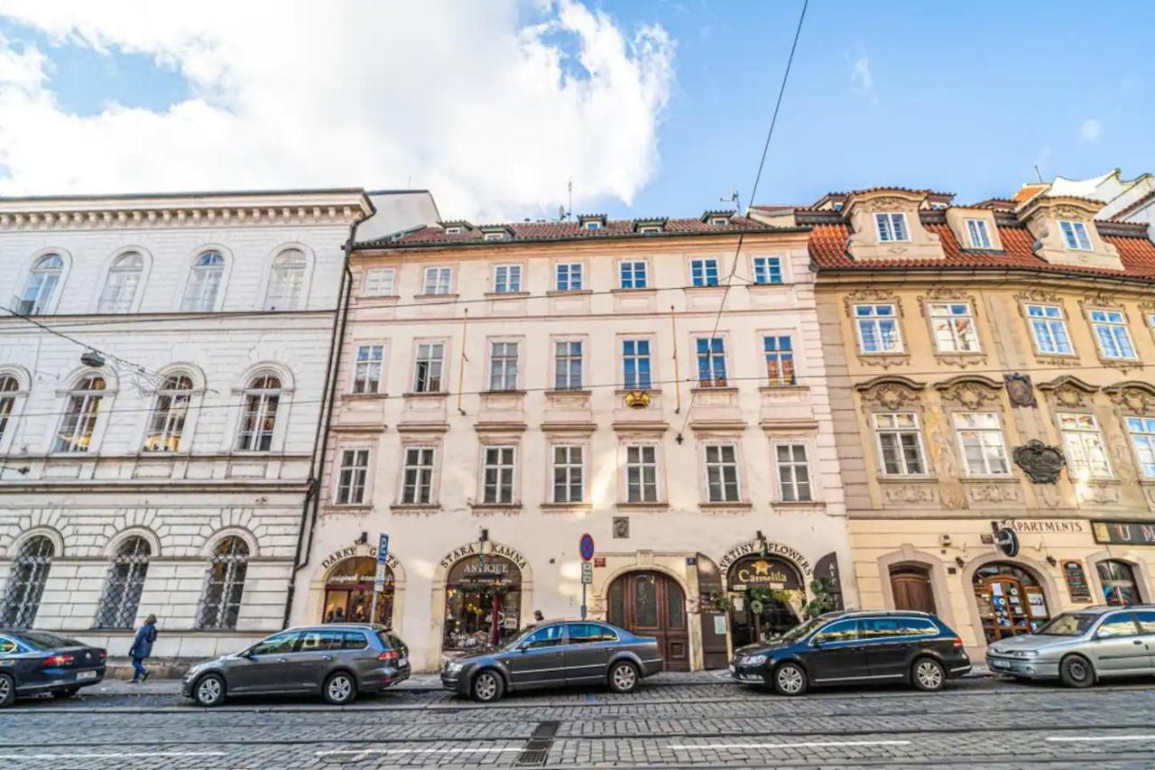Bright Studio Close To Charles Bridge And Prague Castle Apartment Bagian luar foto